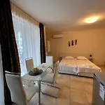 сънибей, градина Lägenhet