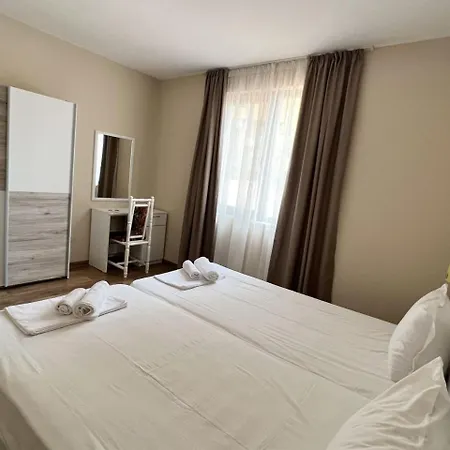 Apartment сънибей, градина