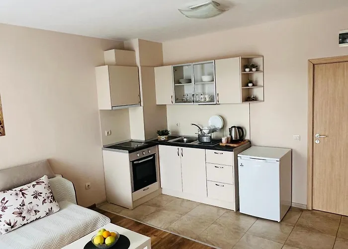 Apartment сънибей, градина *
